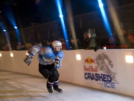 Mantinely na akci Redbull Crashed Ice 2009